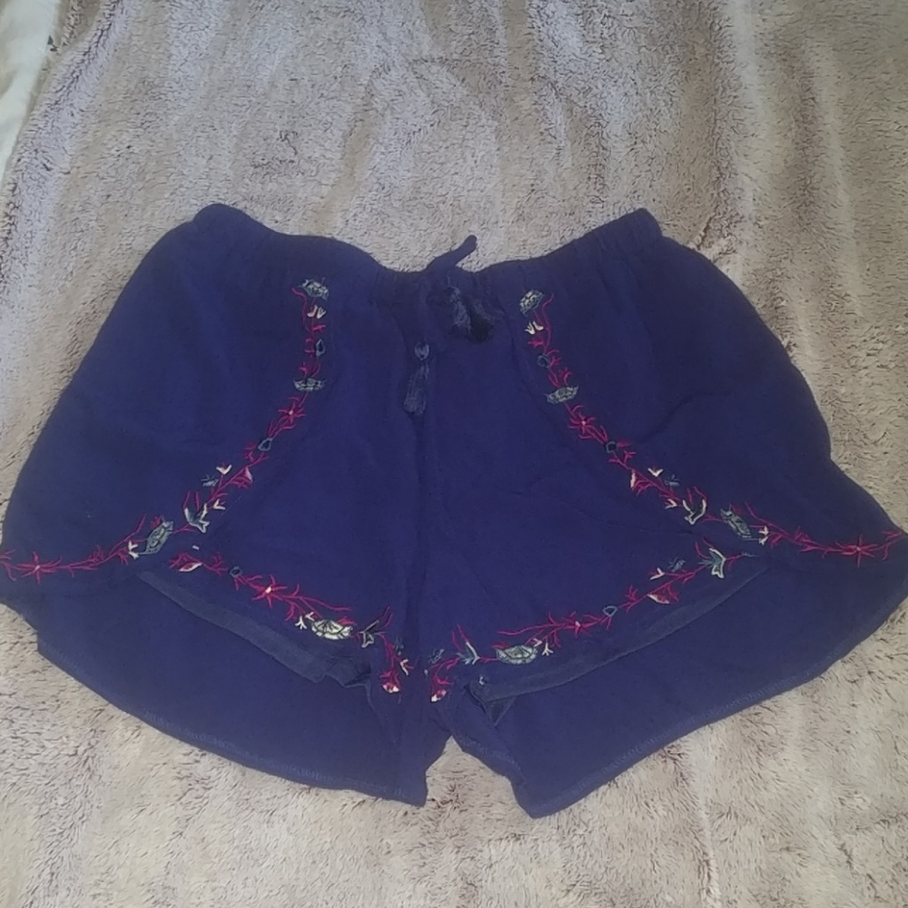 Embroidered shorts